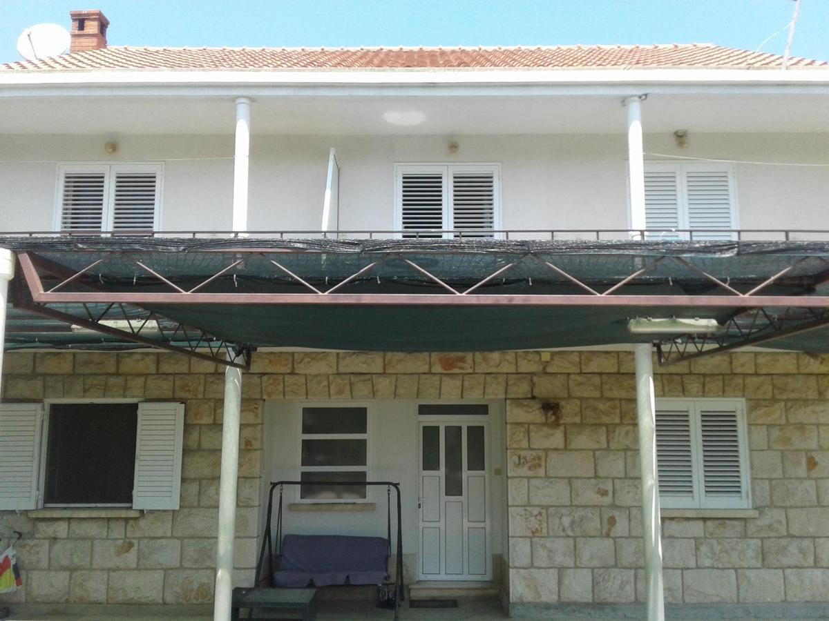 Apartmani Andric 斯拉诺 外观 照片