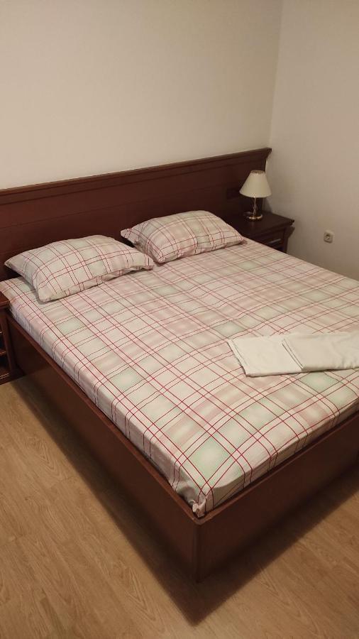 Apartmani Andric 斯拉诺 外观 照片